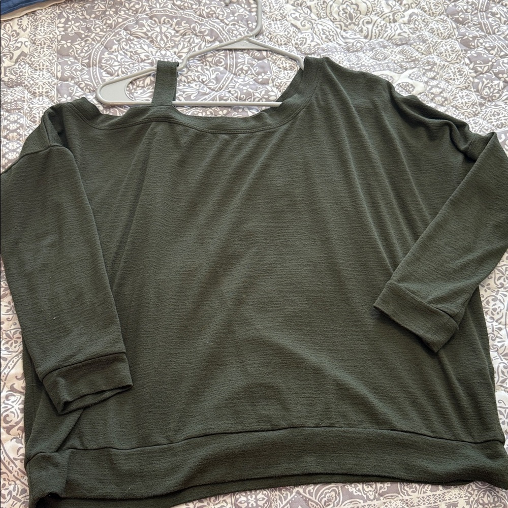 Women’s Market & Spruce Huber Green Blouse